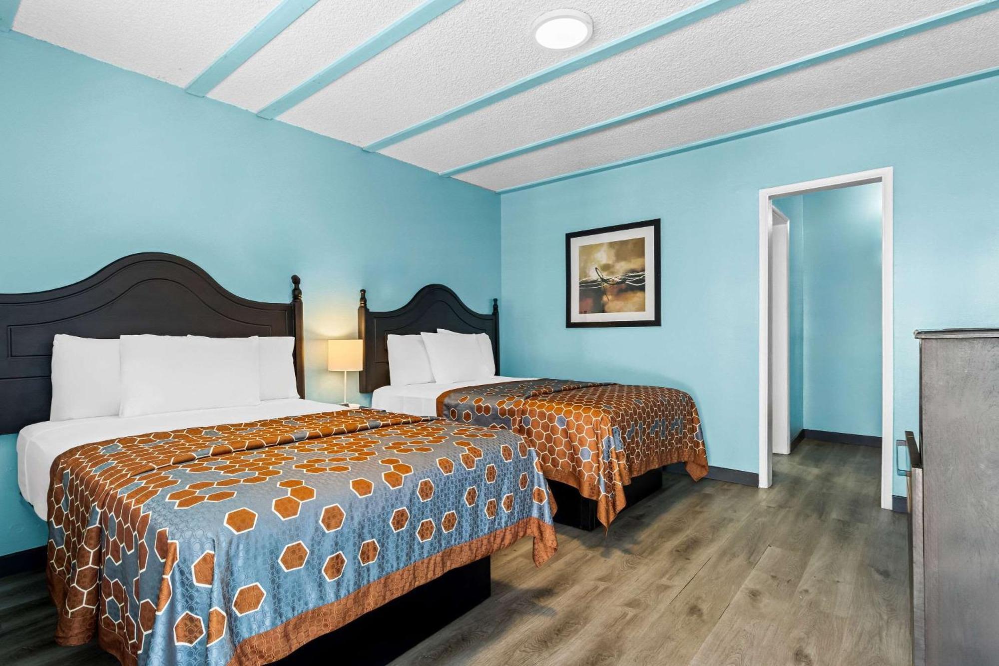 Rodeway & North Hollywood Burbank Airport - Universal Area Hotel 2*