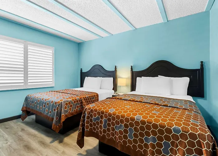 Rodeway Inn & Suites North Hollywood Burbank Airport - Universal Area